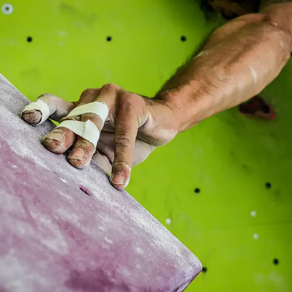 Cursos de escalada indoor sala escalada Slab Reus